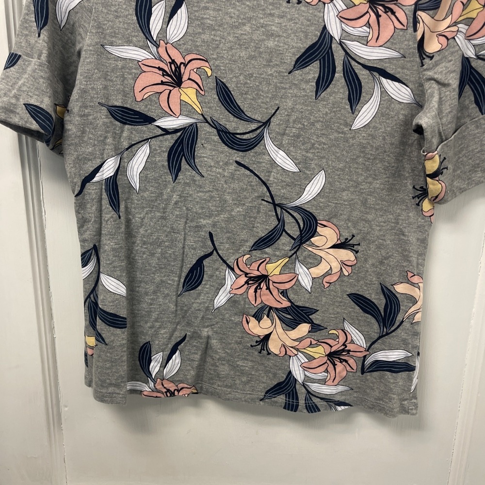 Liz Claiborne T-Shirt Gray Heather /Peach Floral Short Slv Cotton Top ~ Size S - Picture 6 of 7